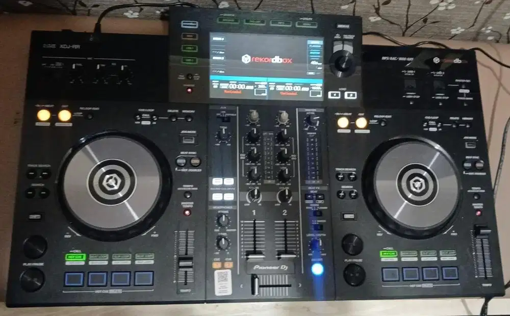 Pioneer DJ XDJ-RR kondisi 99% spt baru, grs resmi sd July 2027 mulus