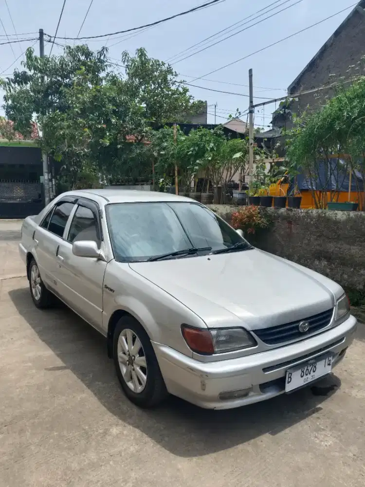 Dijual Mobil Sedan Soluna XLI 2001