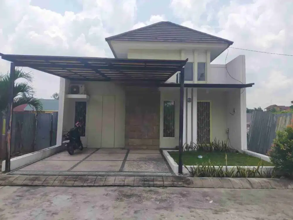 Rumah Dijual di Mahkota Garden jl Satria Bambu Kuning Pekanbaru