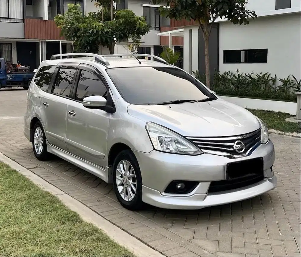 NISSAN GRAND LIVINA HIGHWAY STAR