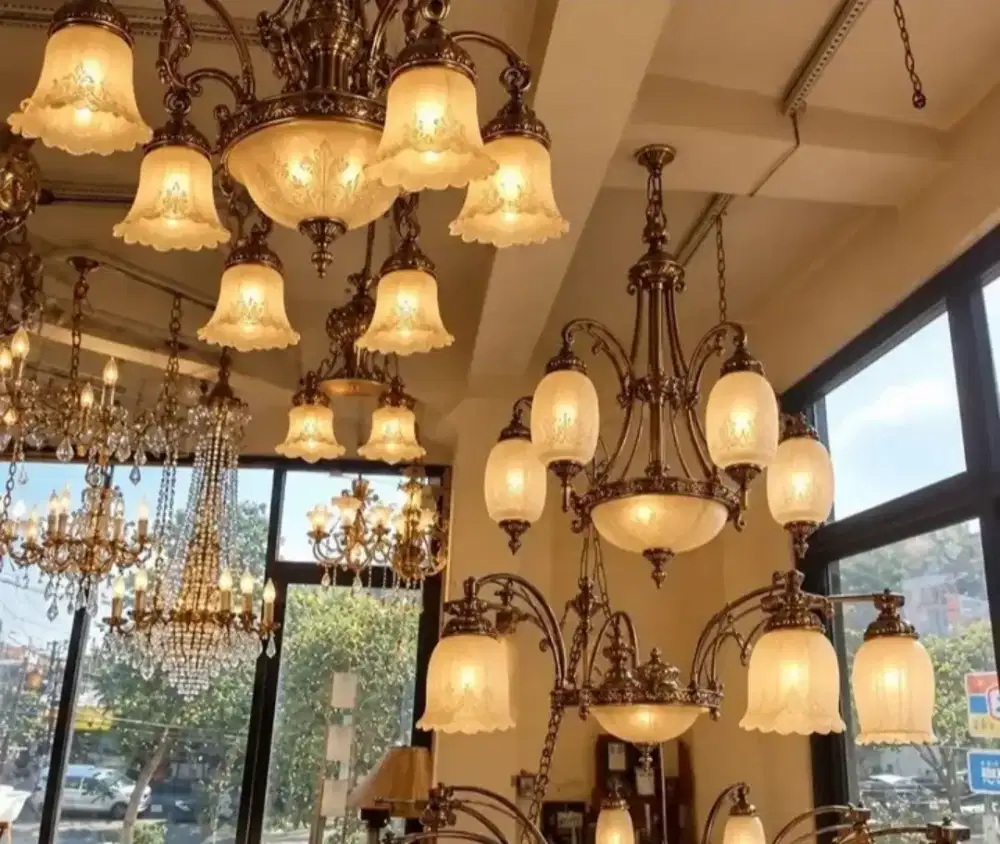 Lampu gantung minimalis dan mewah