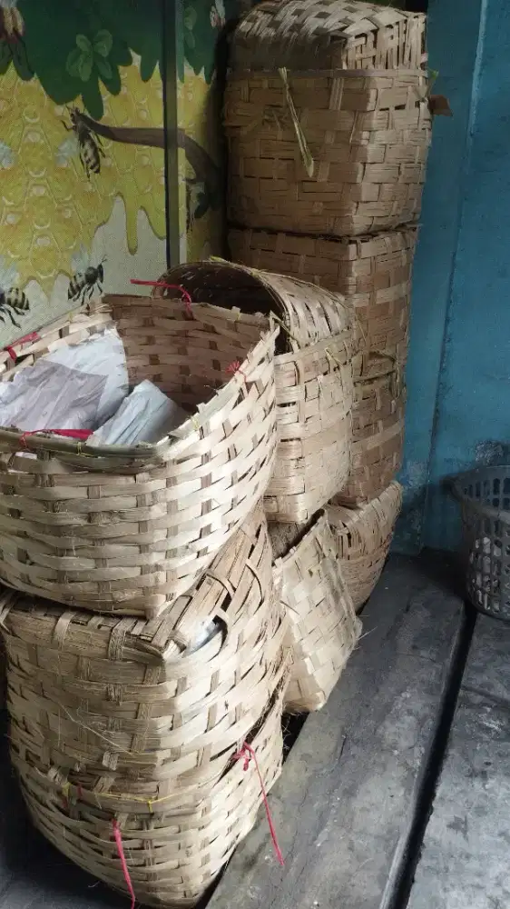 Keranjang bambu