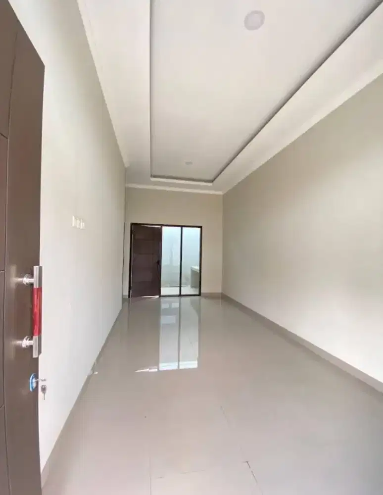 Rumah Lega Beli Cash Dekat Stasiun Depok