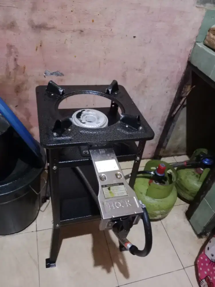 Kompor mawar baru pakai 1 bulan, gas dan regulator