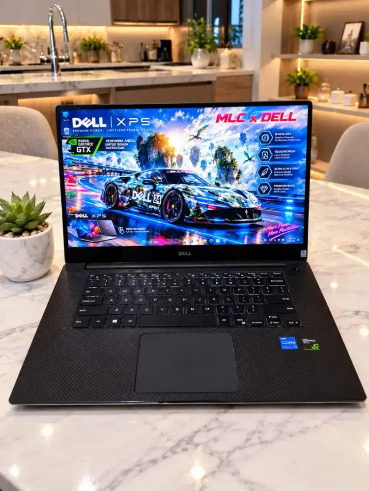 Laptop DELL XPS 15 TOUCHSCREEN Core i7 RAM 16Gb SSD 512Gb NVIDIA GTX