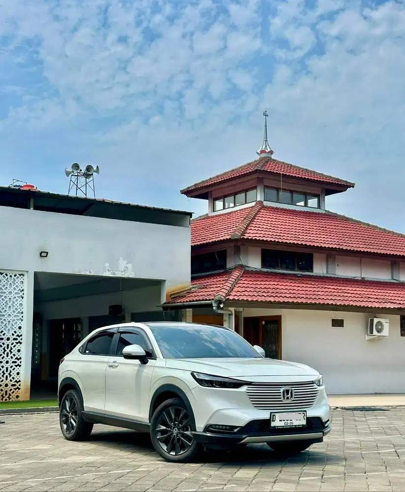 Honda HRV SE 1.5 AT 2025 NIK 2024 Matic panoramic Sunroof Putih NO PR