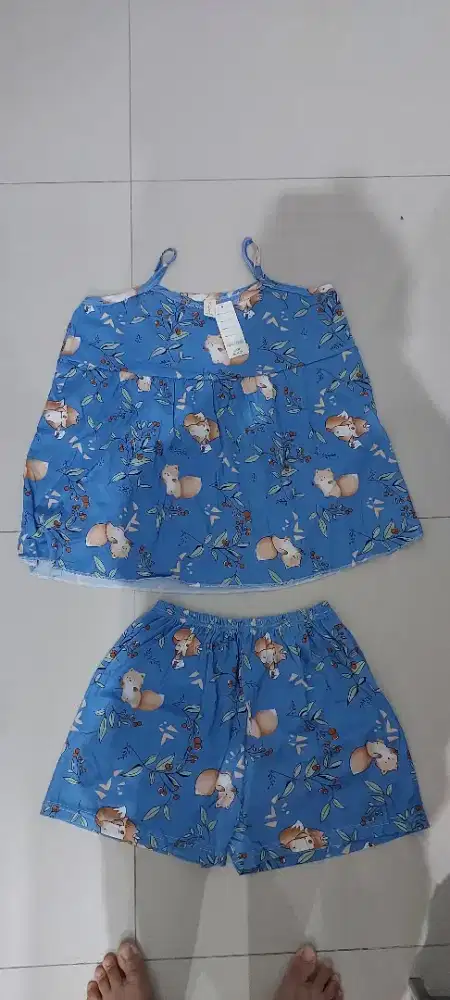 Dijual 2pcs  baju tidur wanita, kondisi 100%