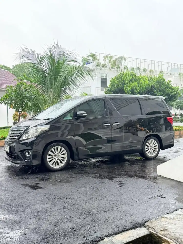 Alphard premium sound low km