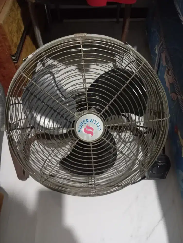 Kipas angin besi  superwind