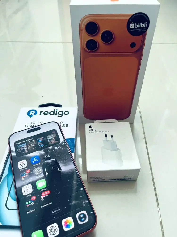 Iphone 17 promax 256 orange