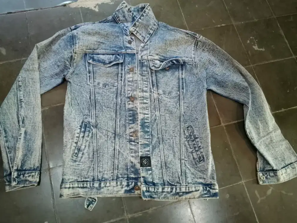 jual jaket Levis dilan