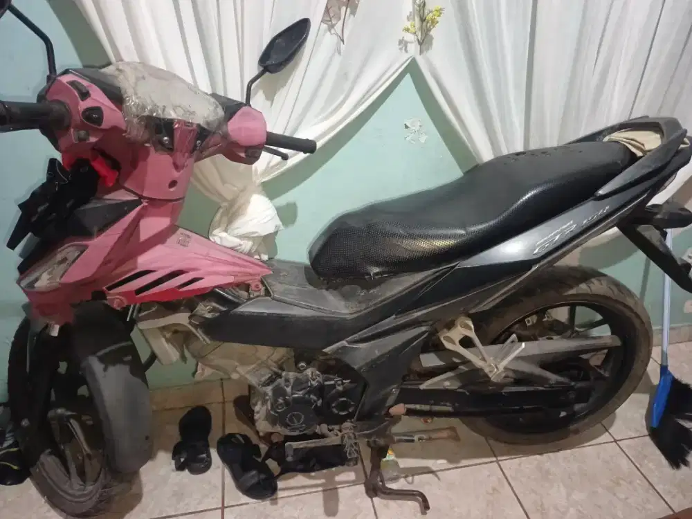 Honda supra GTR 150 black