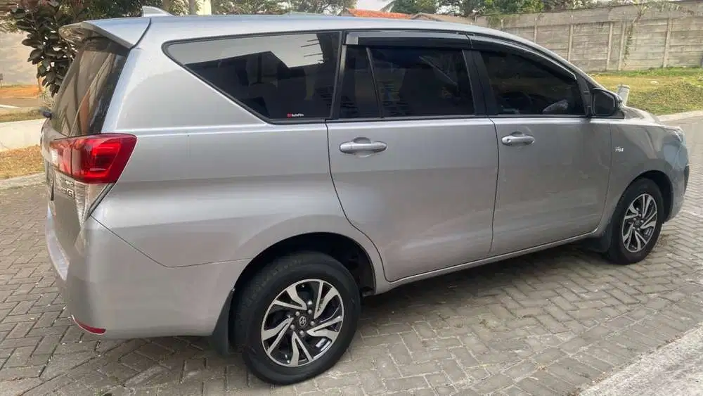 Toyota Kijang Innova 2022 Bensin