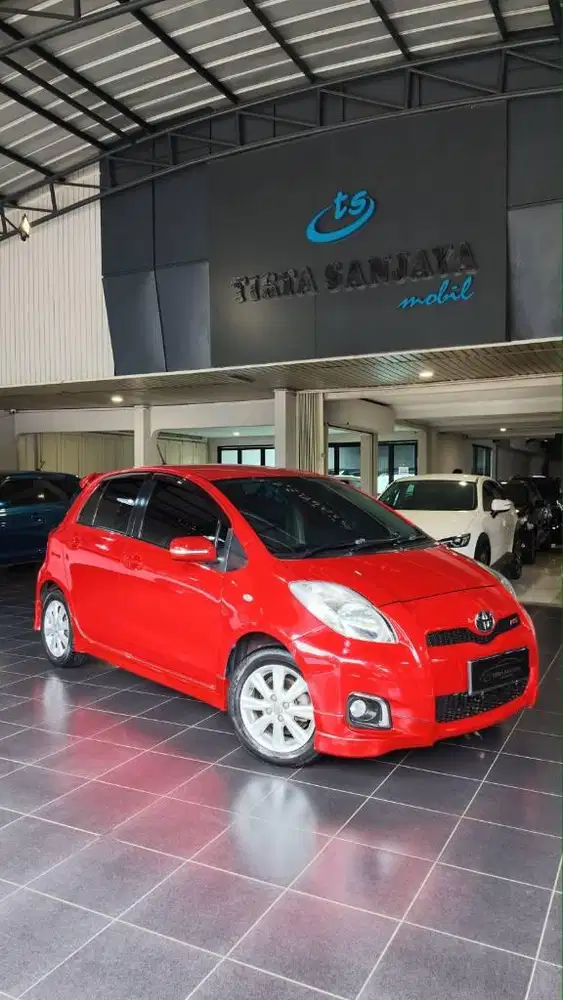 [KM67rb] Toyota Yaris E Manual 2013 MT Jazz 2012 2014