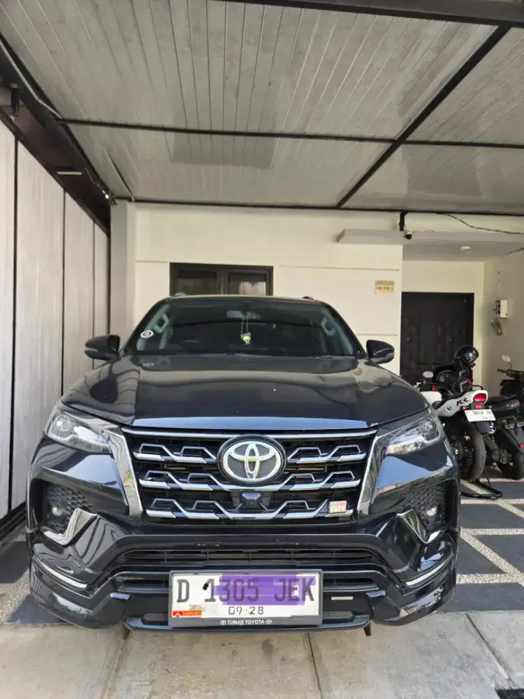 Fortuner gr sport 2.8