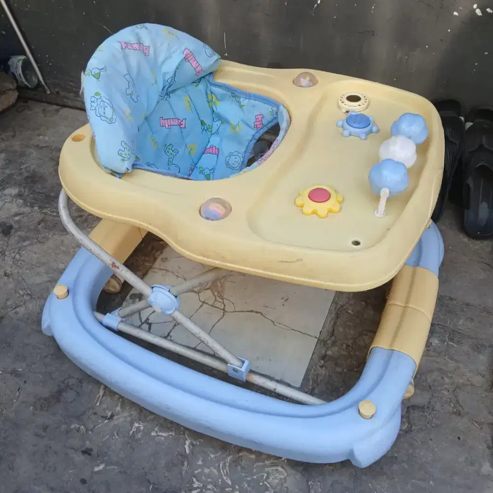 Baby walker / apollo family