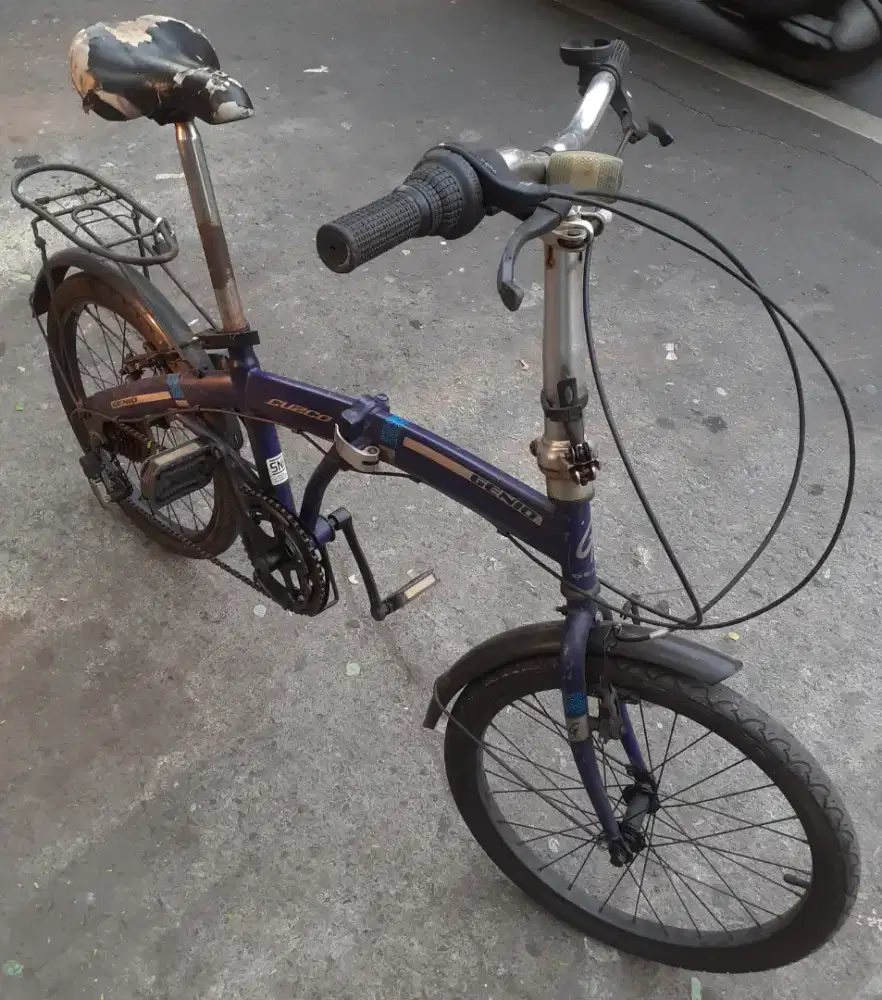 Sepeda Lipat GENIO Ban size 20