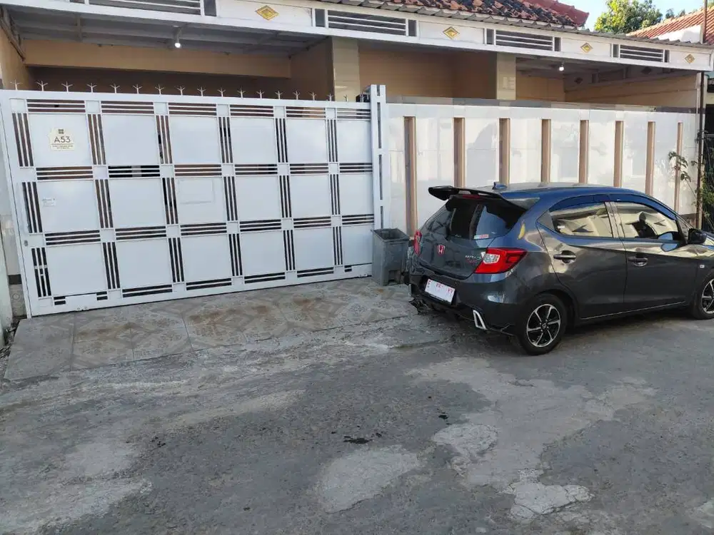 Dikontrakan Rumah Strategis di Komplek Perumahan Cirebon