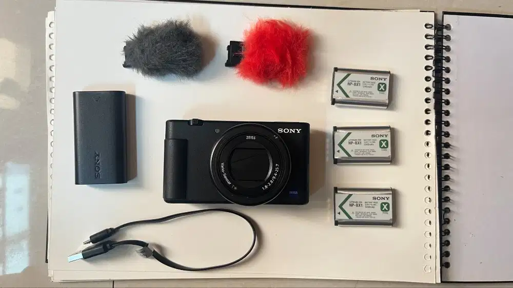 SONY ZV1 / ZV-1 (Free 2 Baterai Sony & Charger Sony)