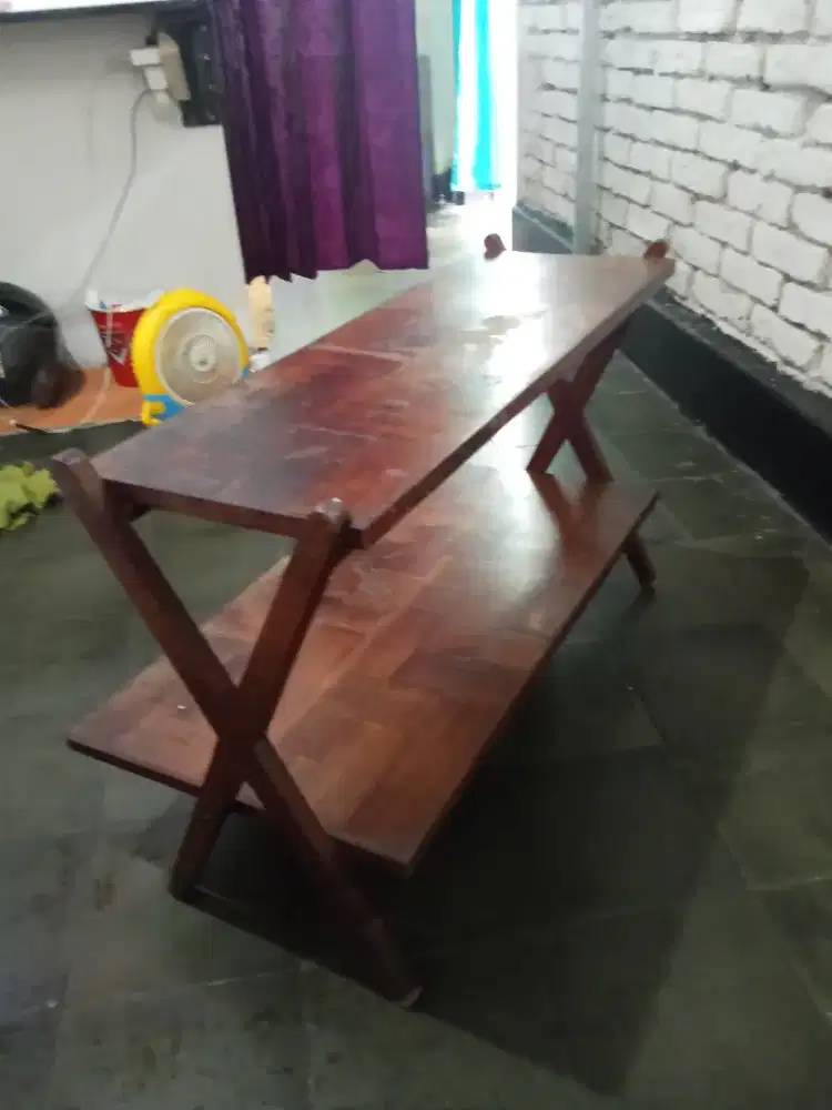 Rak buku jati antik motif kotak2 kaya parket