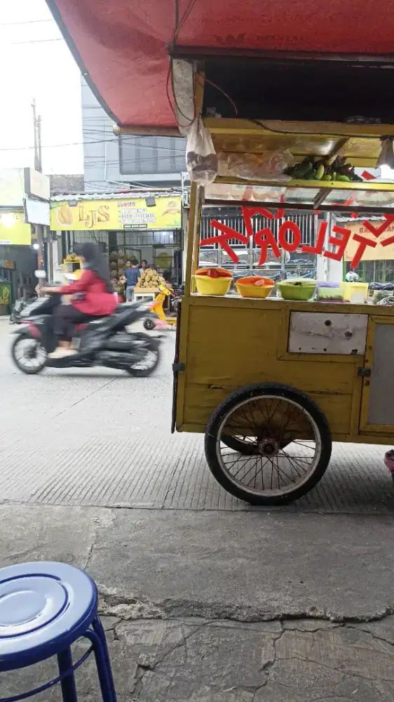 cari orang yg mw kerja