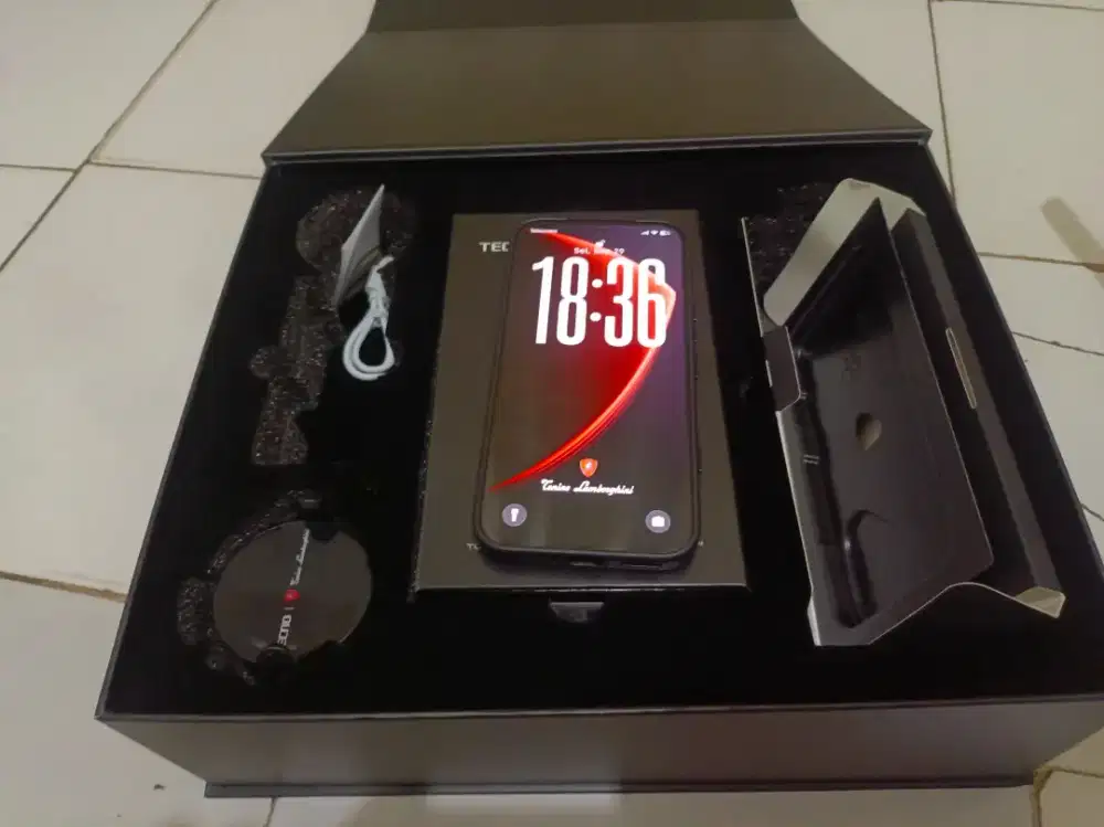 Tecno pova 8pro 5g