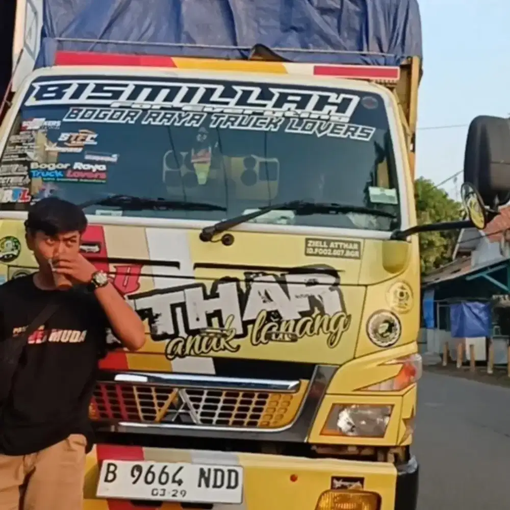 Cari pekerjaan sebagai driver ,truk dll