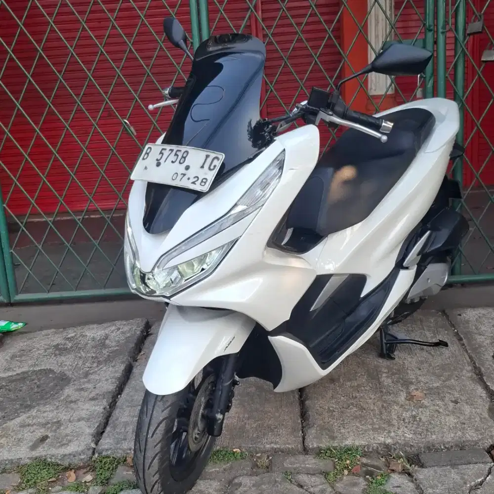 Honda pcx 150 abs 2018  dp 1juta