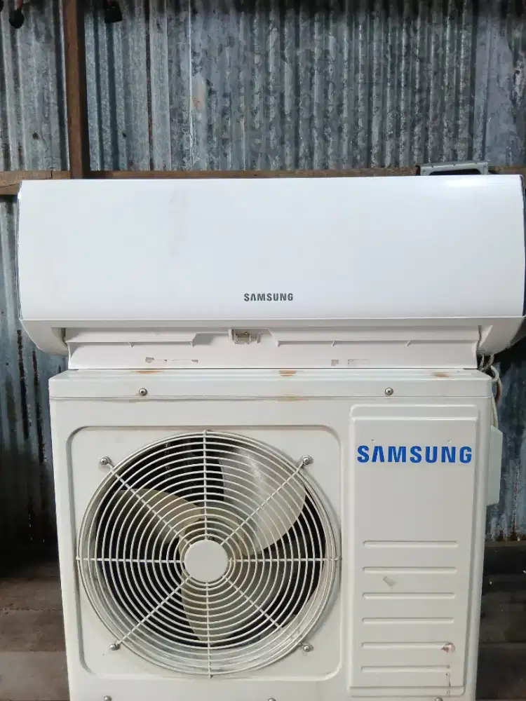 JUAL AC 1/2 PK BEKAS BERGARANSI