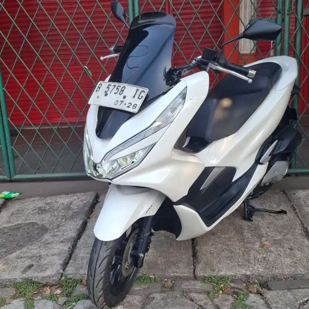 Honda pcx 150 abs 2018 dp 1juta