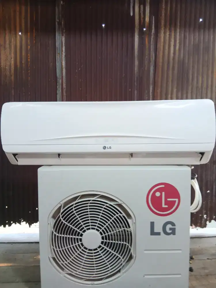 Menjual AC bekas