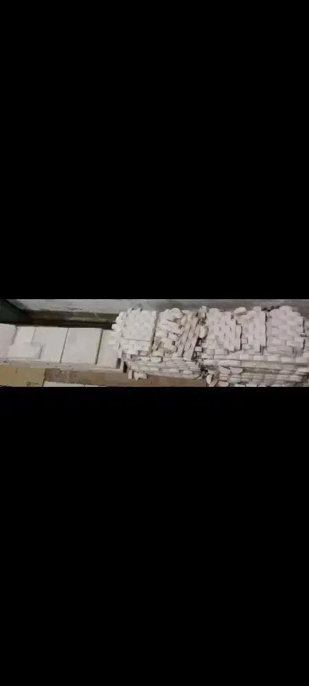 Batu alam klasik putih