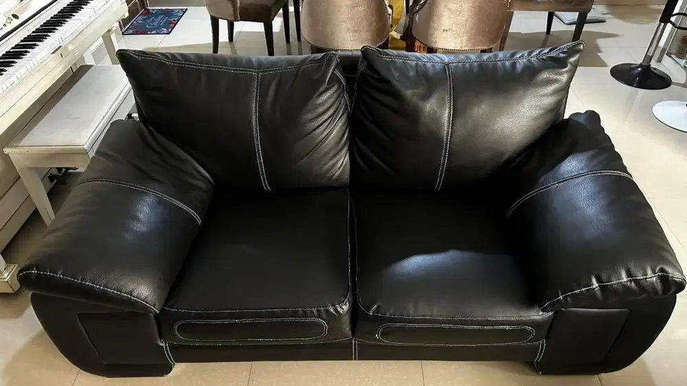 Sofa minimalis modern black