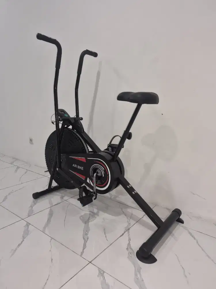SEPEDA STATIS 2 FUNGSI GERAKAN AIR BIKE ALAT FITNESS BARU