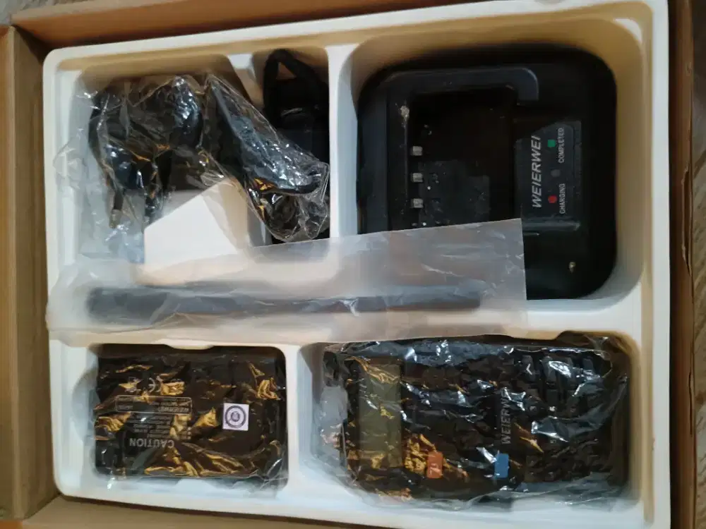 HT weierwei like new