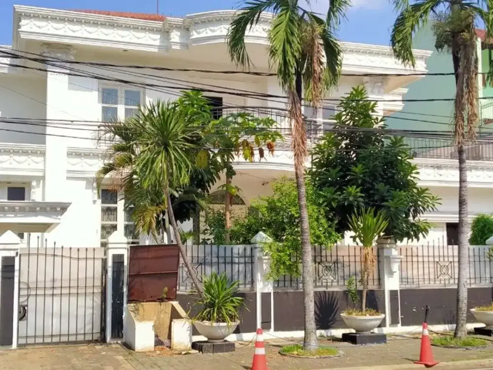 Rumah 2lt Dibawah NJOP di Kartika Utama Pondok Indah, Hanya 3 Menit ke PIM