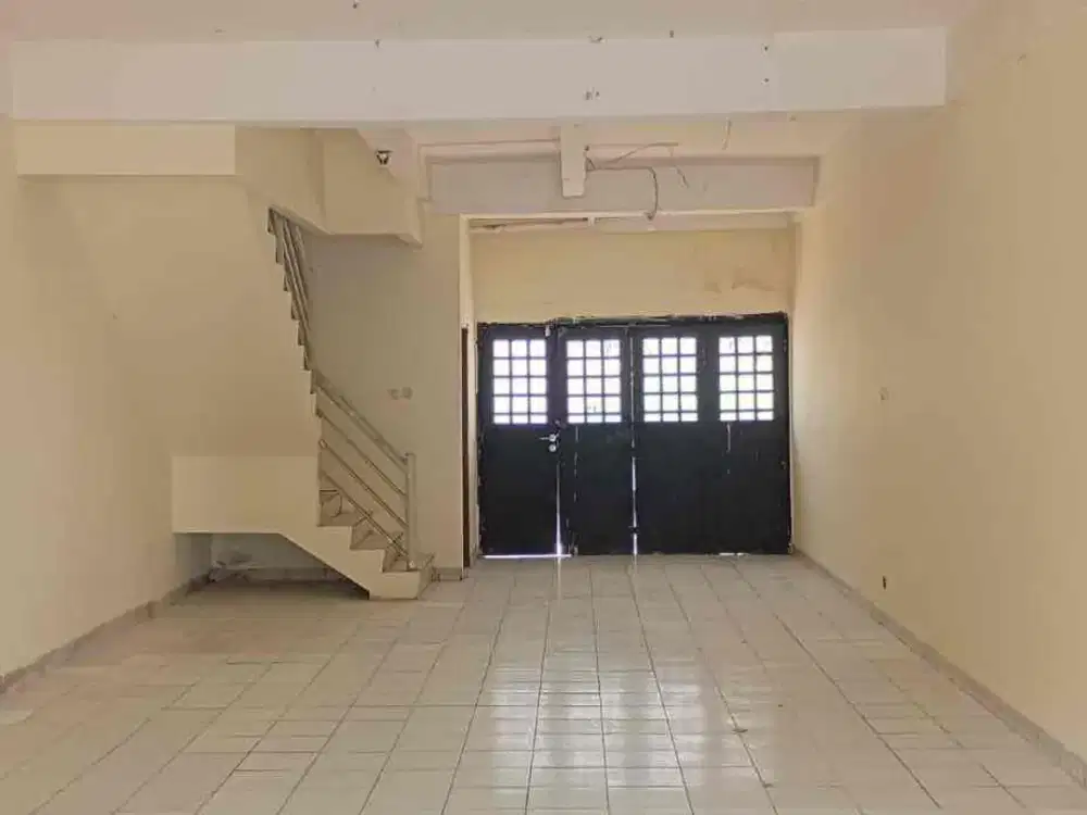 RUKO  SEKTOR 7 BSD SERIUS LEPAS LOKASI STRATEGIS