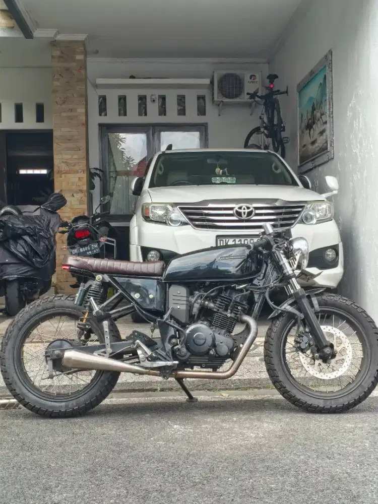 cafe racer bike