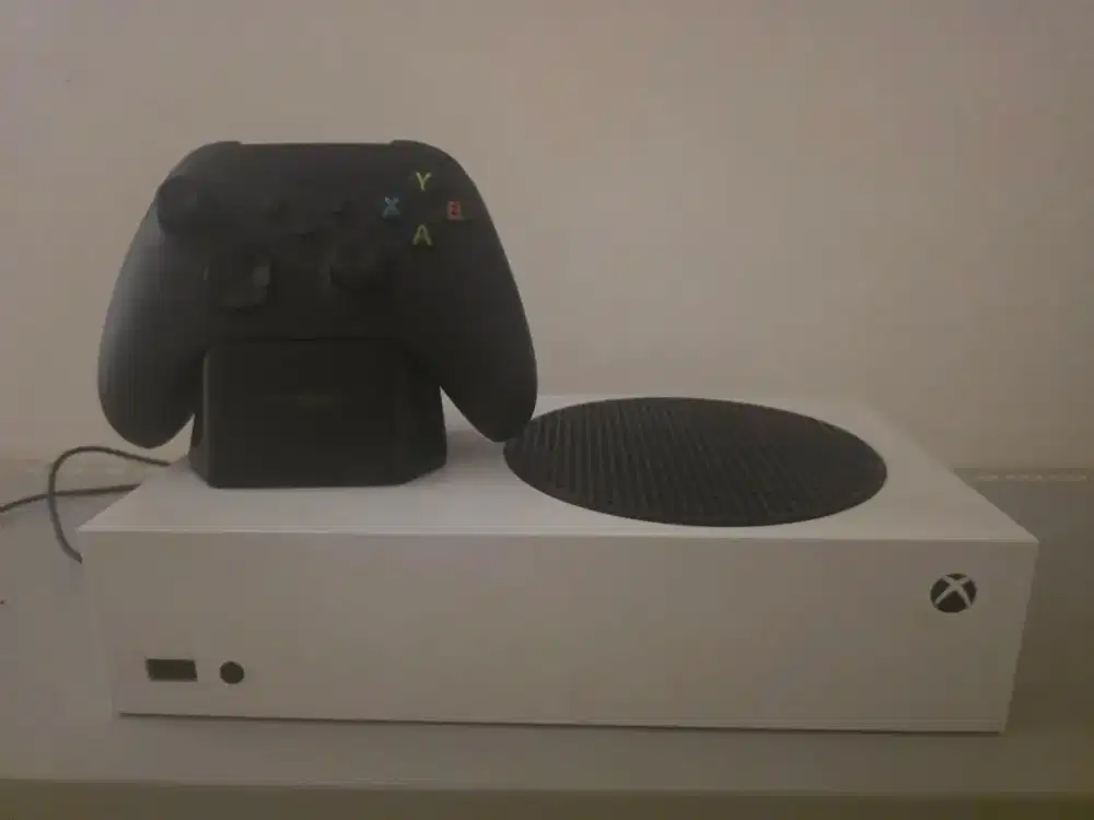 Xbox Series S 512GB Bekas Lancar + Bonus Charging Dock Murah Nego