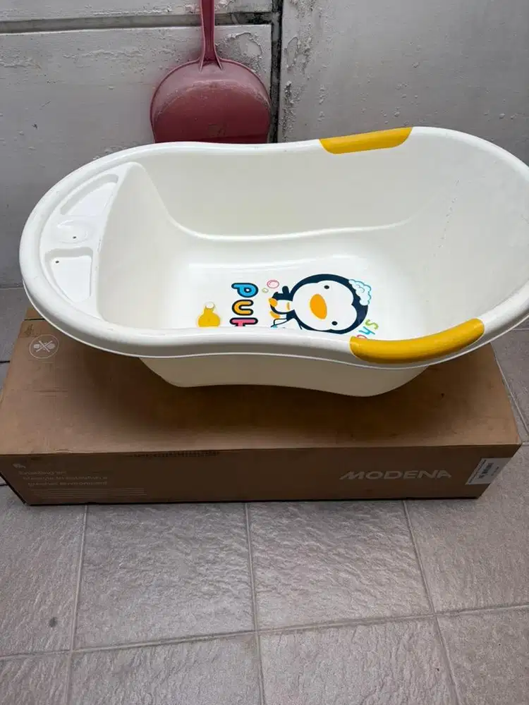 Puku baby bath tub kunning