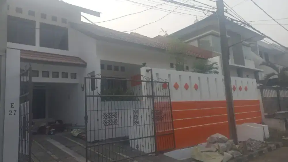 Disewakan rumah tinggal di kawasan Cinere Depok