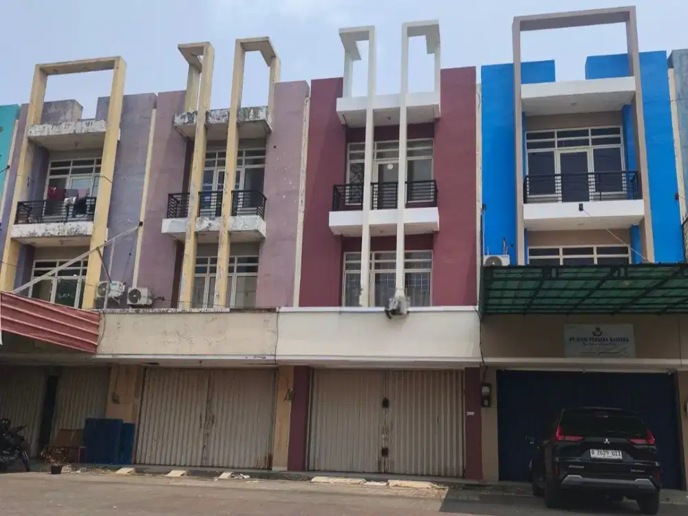 DIJUAL/DISEWAKAN! Untuk Anda yang Mencari Ruko dengan LUAS melebihi 250m2, Digunakan untuk Usaha, Lokasi STRATEGIS