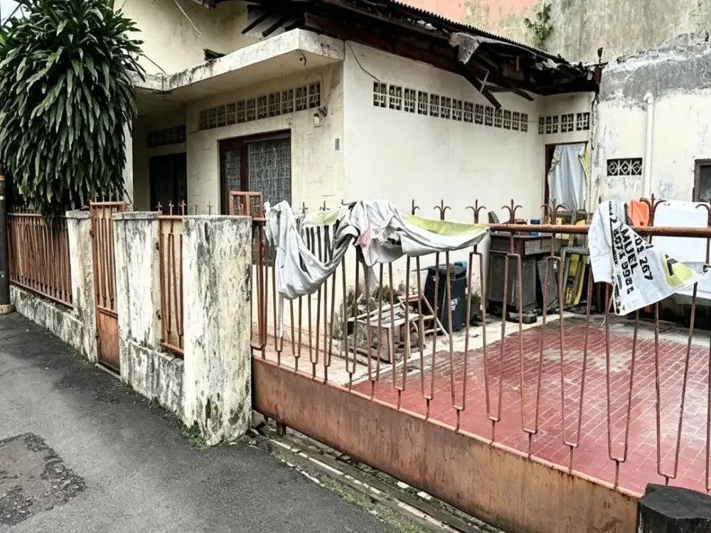 Rumah hitung tanah Di Tebet Harga Di Bawah NJOP