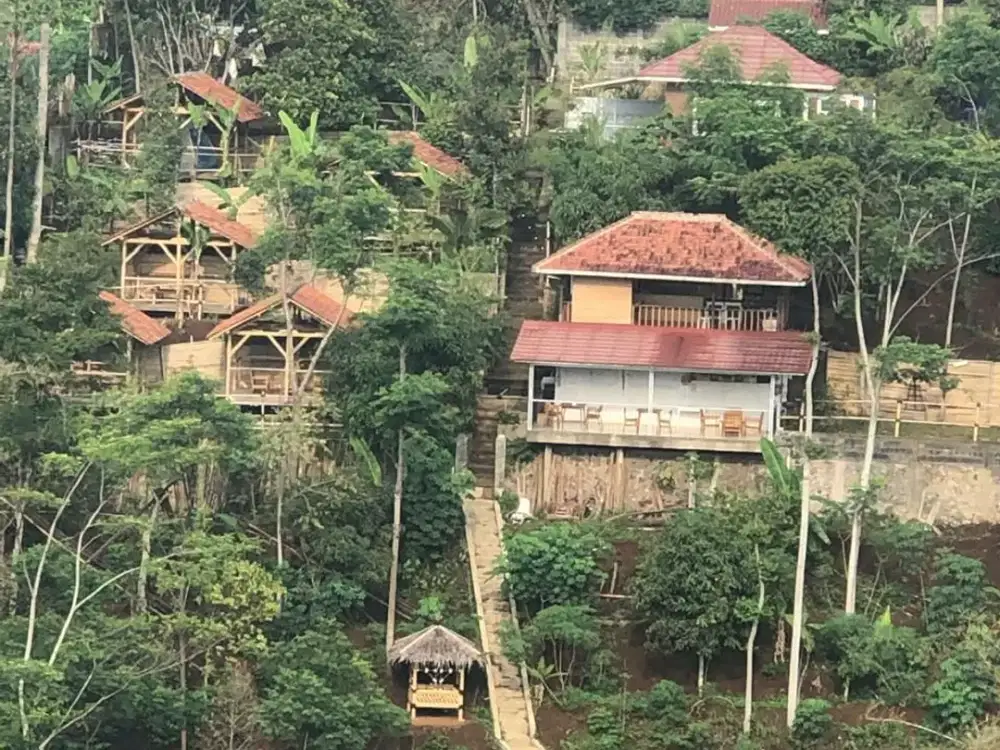Tanah 4000 M2 Bonus Caffe Masih Aktif di Cimahi Utara, Jawa Barat