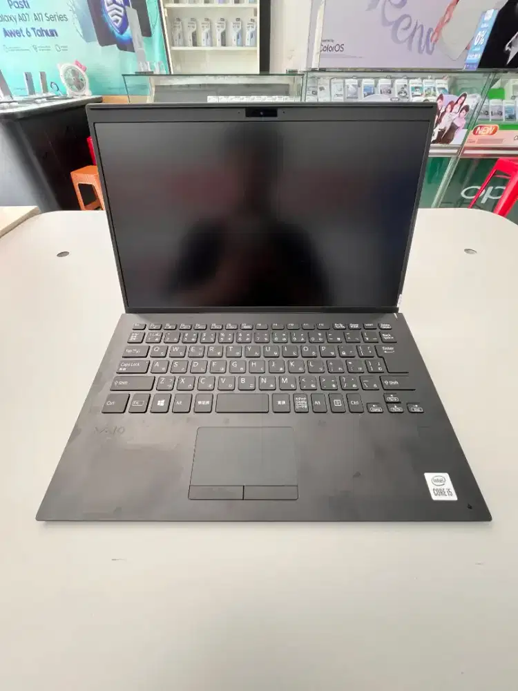 Laptop second display like new murah bisa cicilan