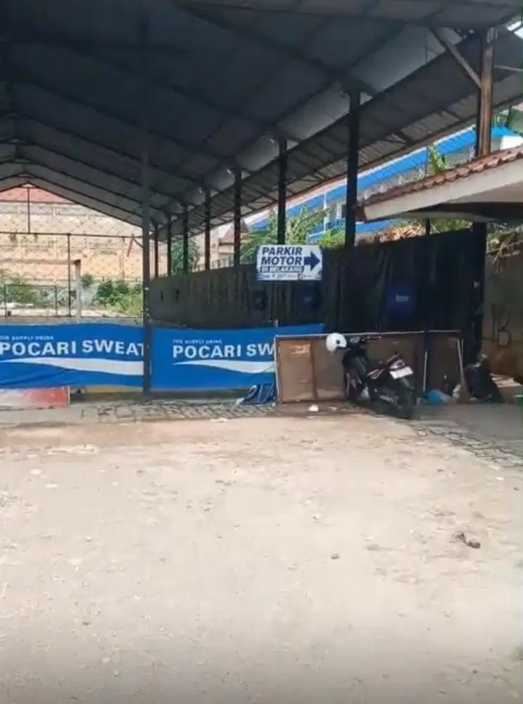 Disewakan tanah dan bangunan bisa untuk gudang,