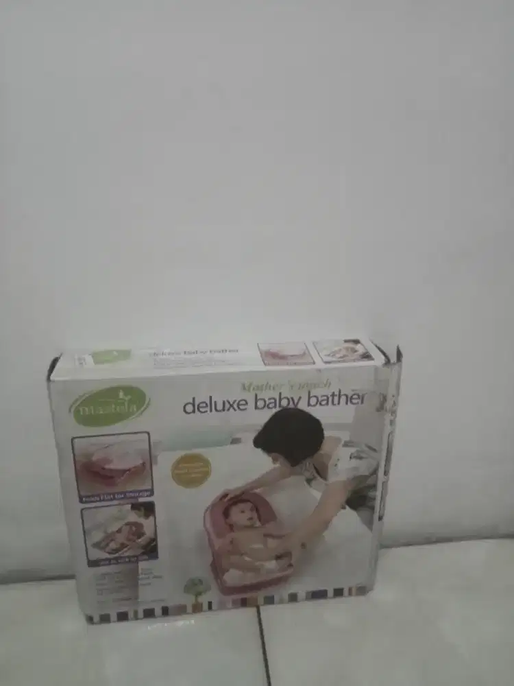 Baby bath mustella