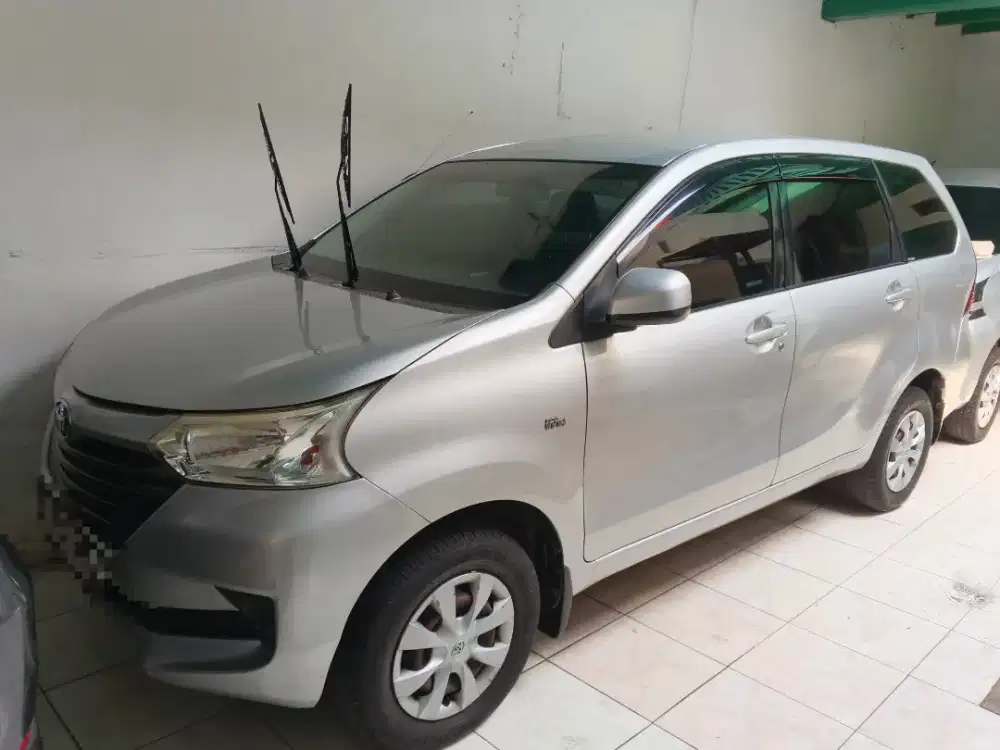 Toyota Avanza 1.3 E M/T 2018 – Silver Metalik