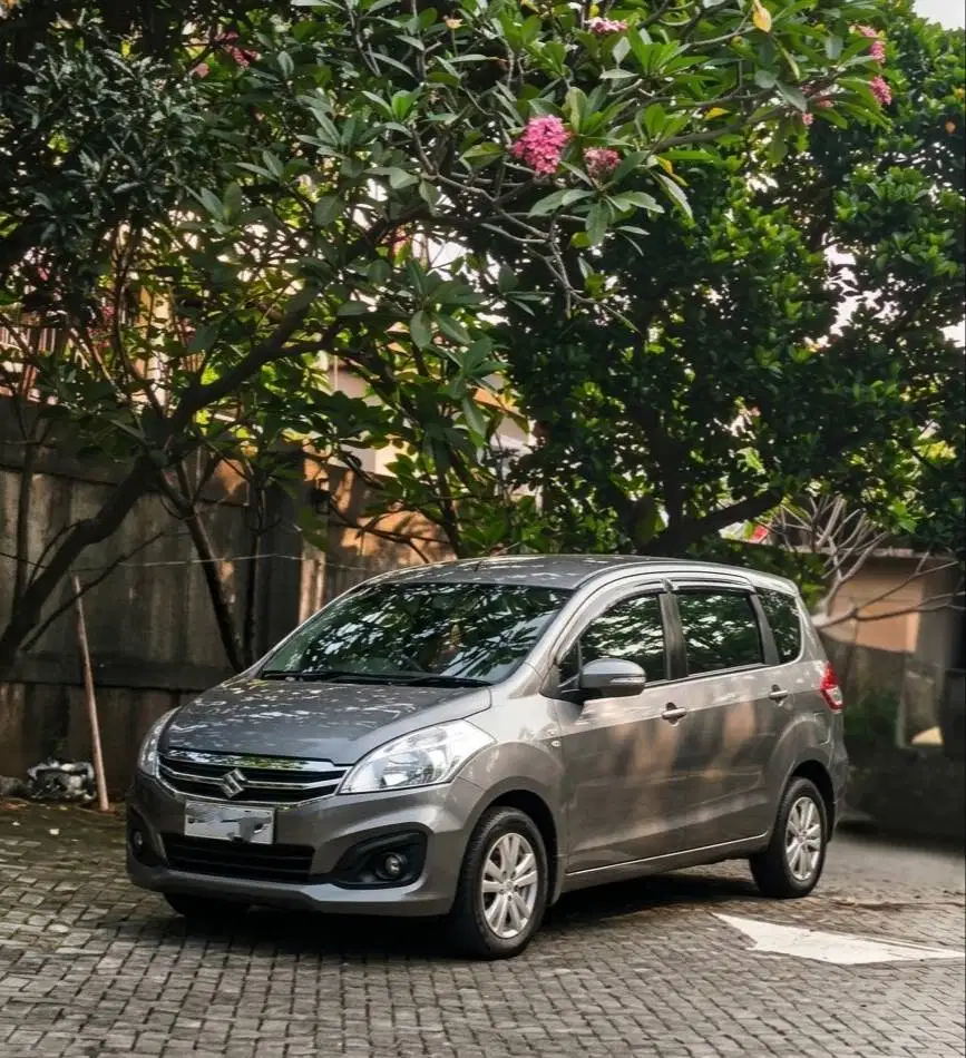 Suzuki Ertiga GL matic 2015-2016 Facelift Low km