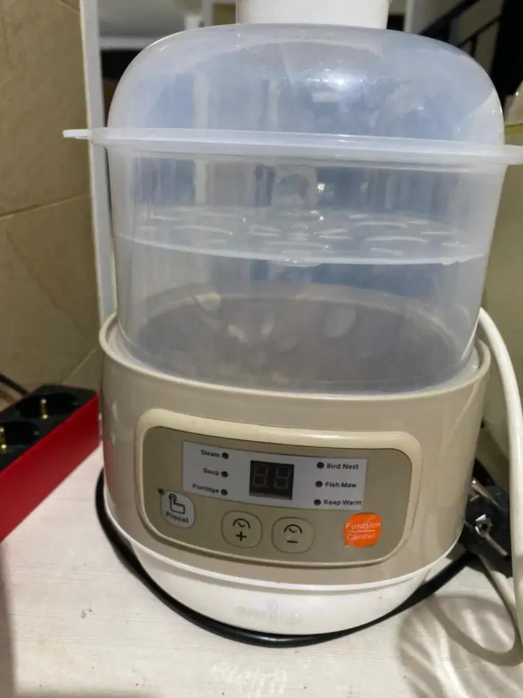 Slow Cooker Emily